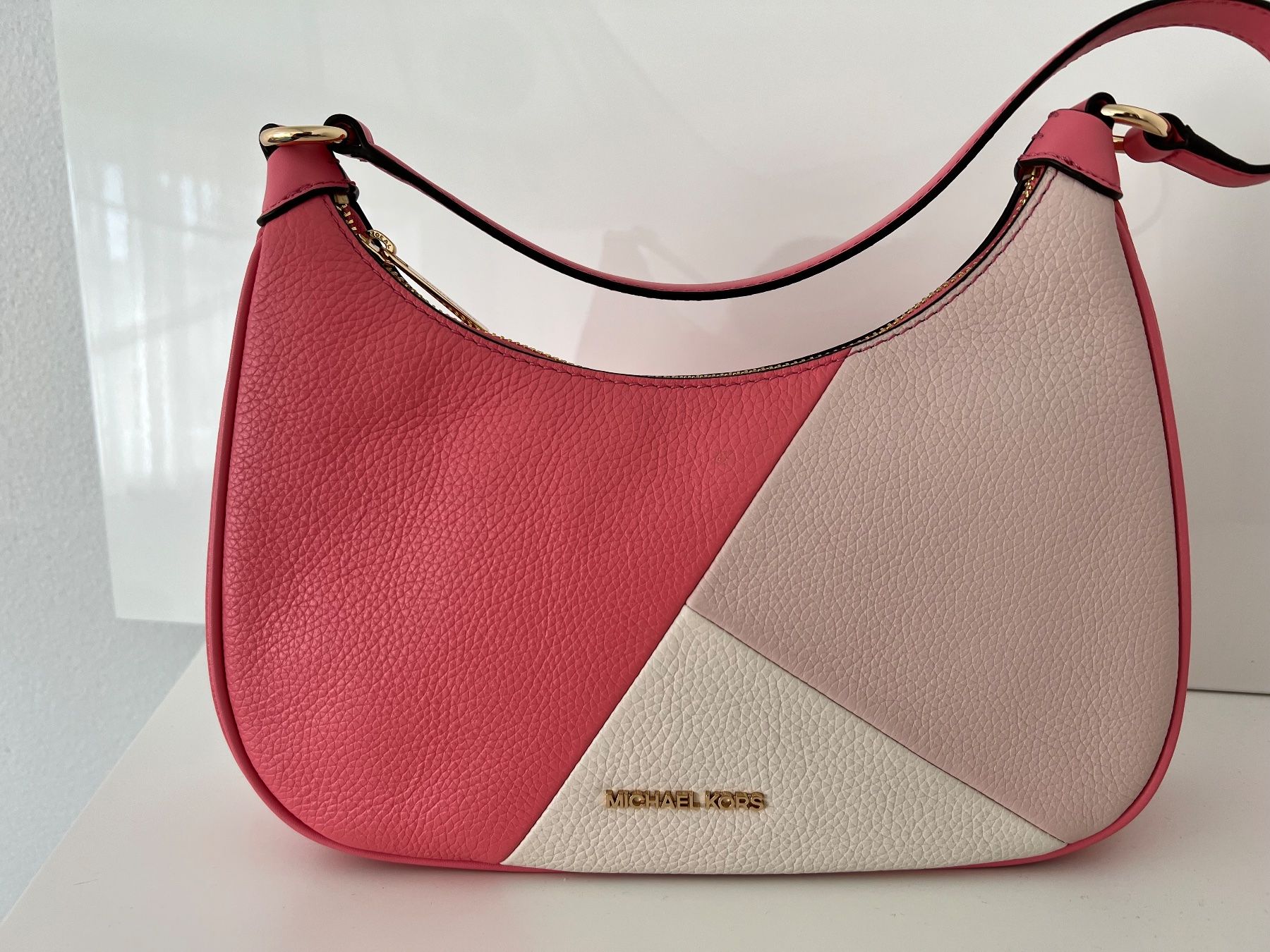 Michael Kors Borse da donna: Michael Kors Tasche tea rose multi – Nuovo e nell'imballaggio originale da Wiedlisbach venduto da Sistershop