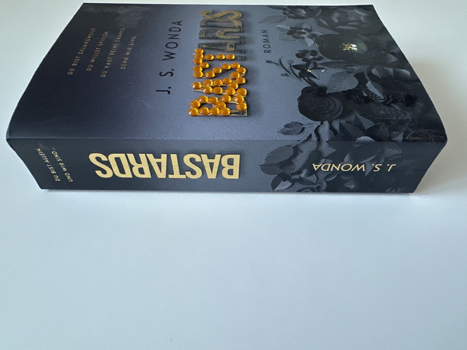 Livres: J. S. Wonda - Bastards – D'occasion à Schwarzenburg par mezulienka 1