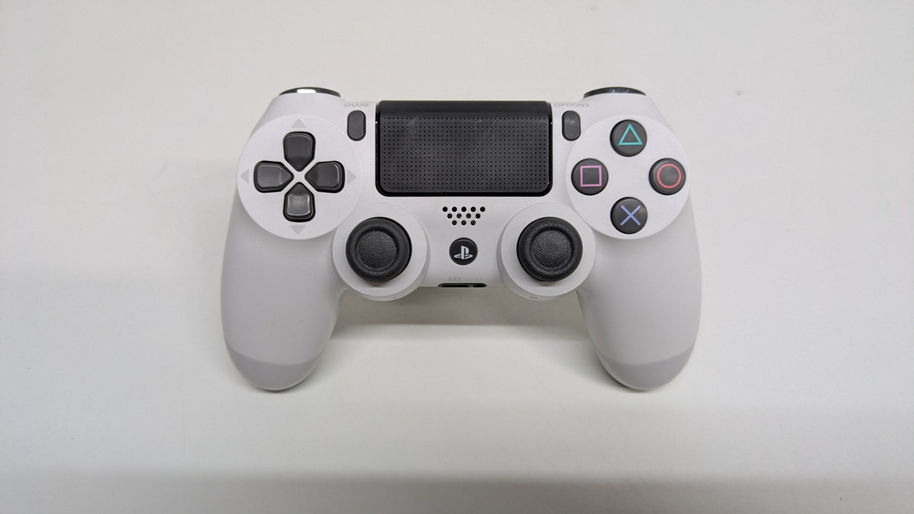 Sony Console: Sony PlayStation 4 Slim mit Controller – Usato da Menziken venduto da mame18 1
