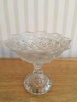Coupe ancienne en verre de Portieux