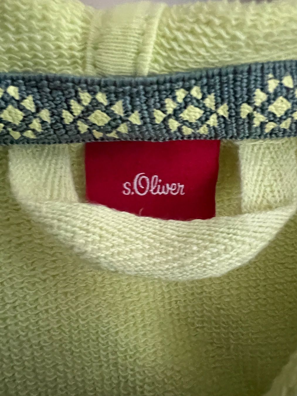 S.Oliver Giacche: ZIP HOODIE / Zipper s.Oliver , Gr. 164 – Usato da Teufen AR venduto da Maleaa 3