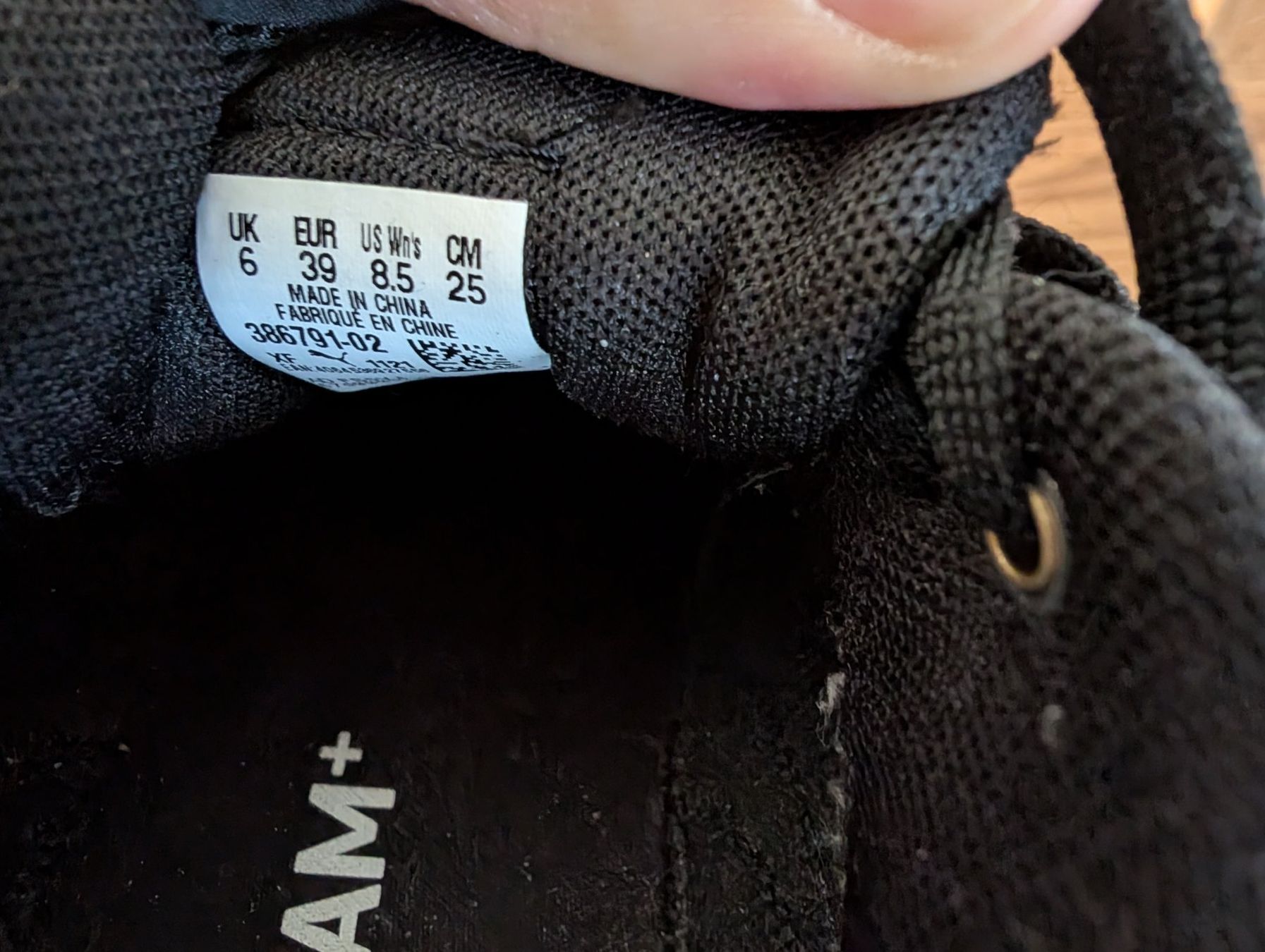Puma Damenschuhe: schwarze Puma Schuhe Gr 39 – Gebraucht aus Innerberg von fauna33 2