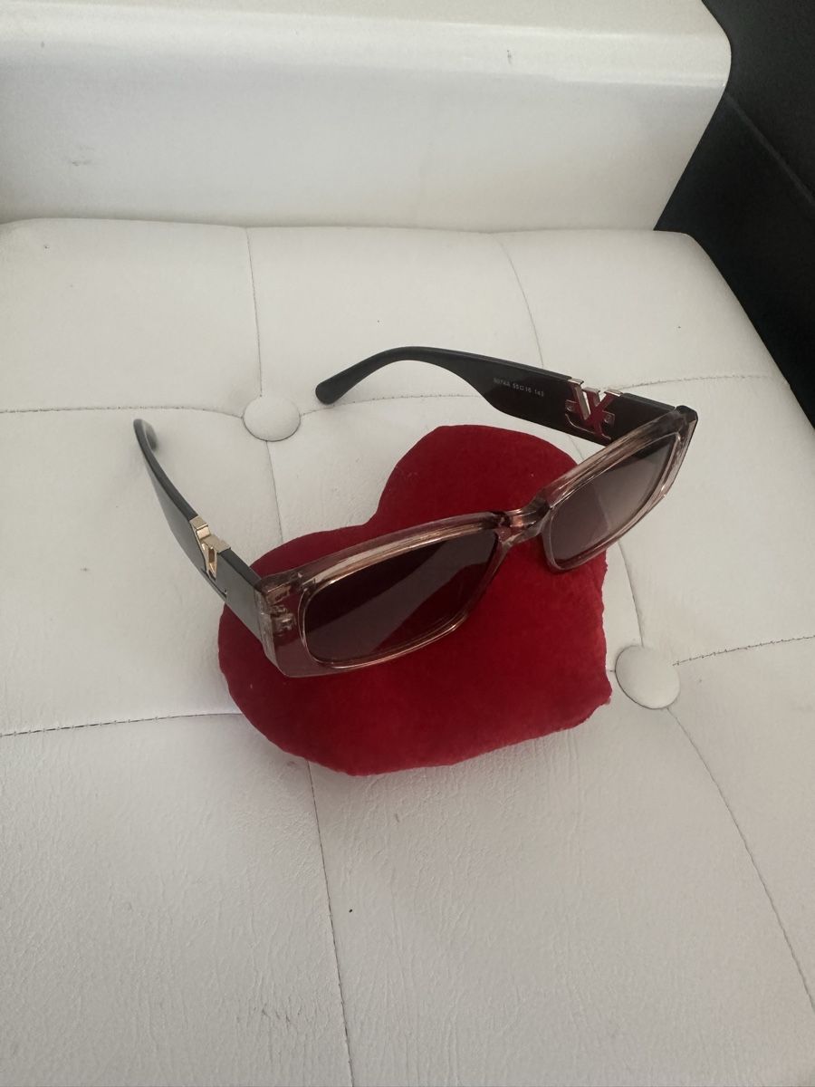 Brillen & Gläser: Lunettes soleil neuf  – Neu und originalverpackt aus Biel/Bienne von orange1 3