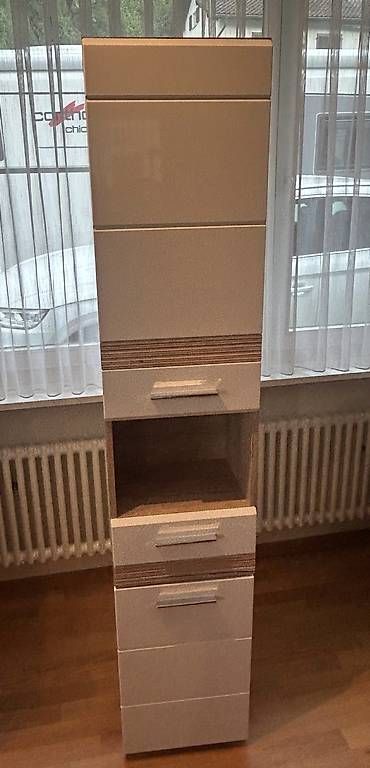 Armoires: Badezimmerschrank – D'occasion à Schwyz par SZurkirchen
