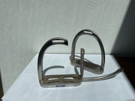 1 Paar Steigbügel  KWIK-OUT By Wembley Metall guter Zustand