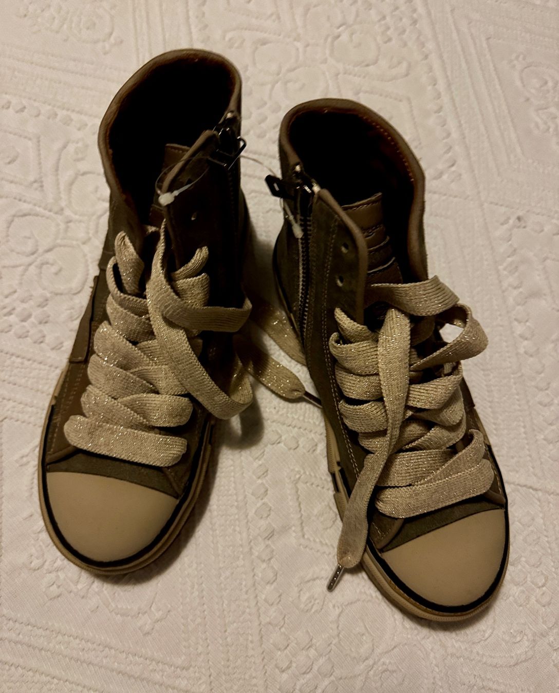 Scarpe da donna: Sneaker, Rebecca White, Gr. 36, neu – Nuovo e nell'imballaggio originale da Erlinsbach SO venduto da Romstrasse 4