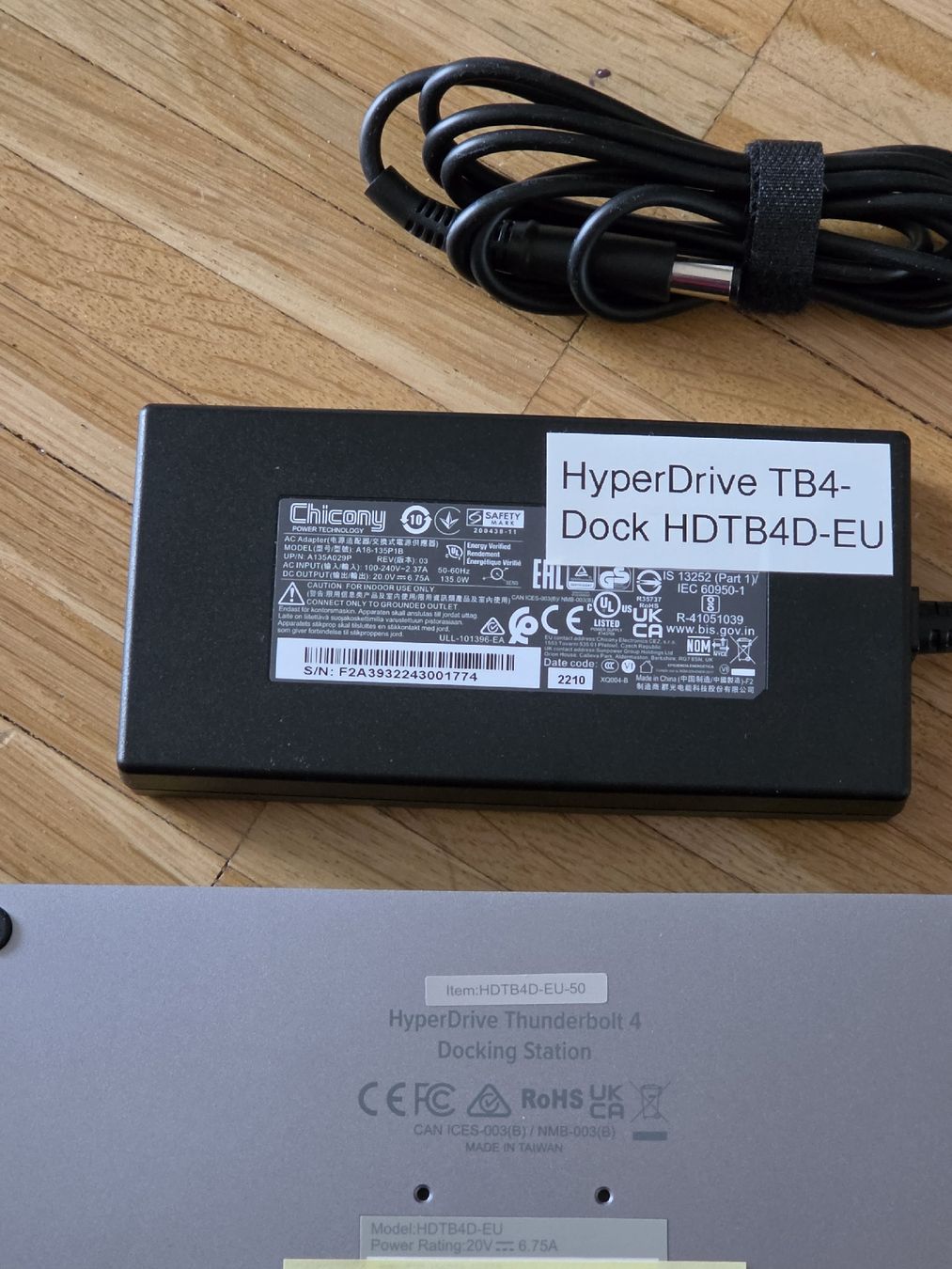 Docking station: HyperDrive Thunderbolt 4 Dock Hdtb4d-eu Dockingstat. Netztei – Usato da Aesch BL venduto da immon 2