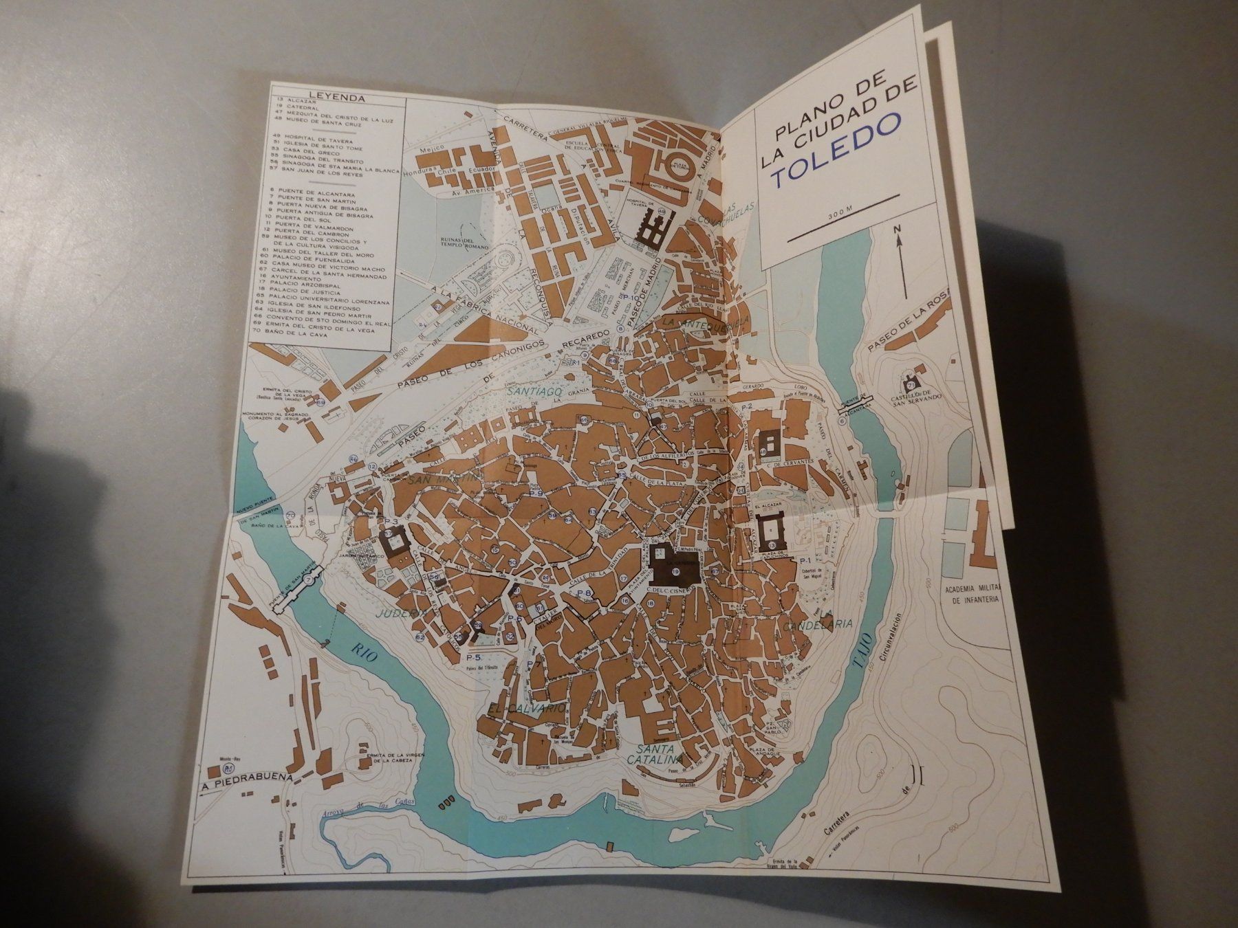 Bücher: Toledo Reiseführer Spanisch 1985 Stadtführer – Gebraucht aus Erstfeld von Mario_boe0 8