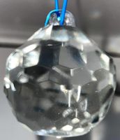 Glaskugel mit Rosettenschliff