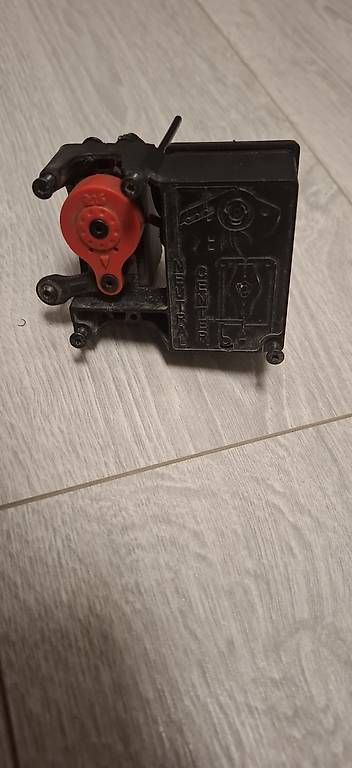 Modellismo RC: Arrma Empfänger Box + Steuerungs Servo – Usato da Bösingen venduto da Schruppateli 1