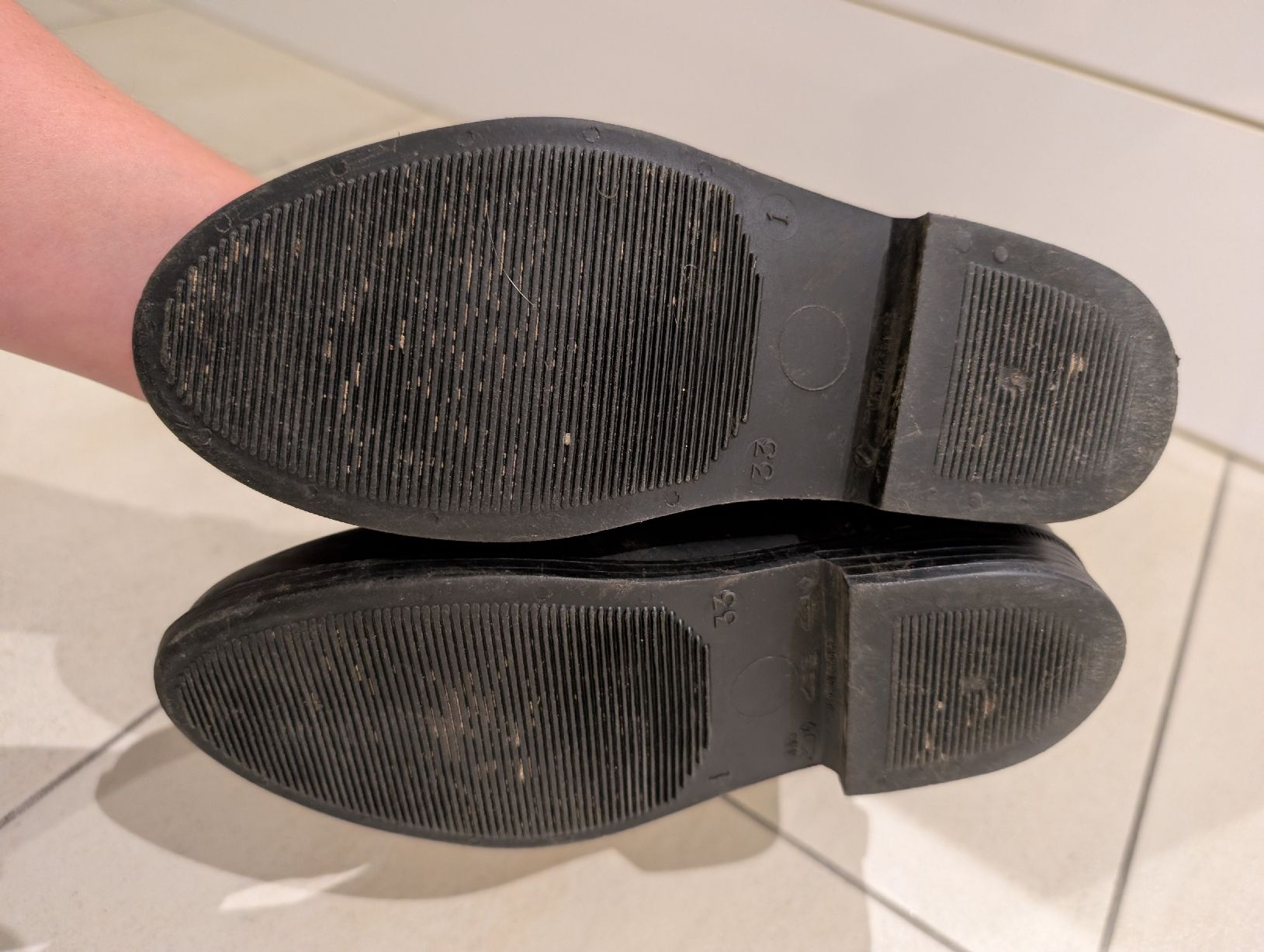 Schuhe für Jungen: Reitstiefel / Gummistiefel, Grösse 38 – Gebraucht aus Ganterschwil von Nike18 2