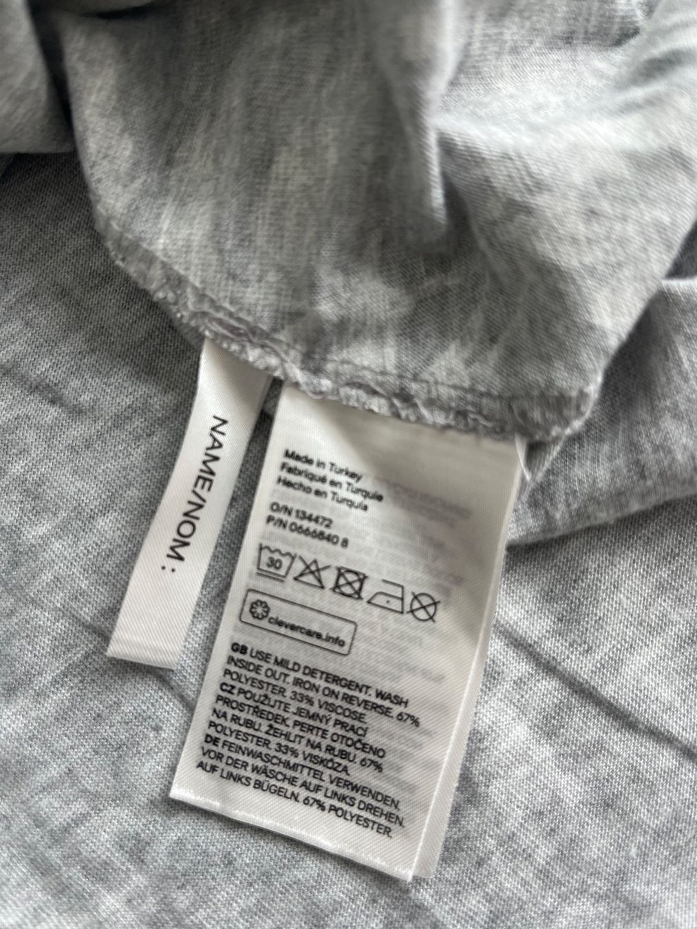 Lotti & Set di vestiti: Kleiderpaket 4 Shirts Gr. 122/128 – Usato da Zollikofen venduto da spunk65 7