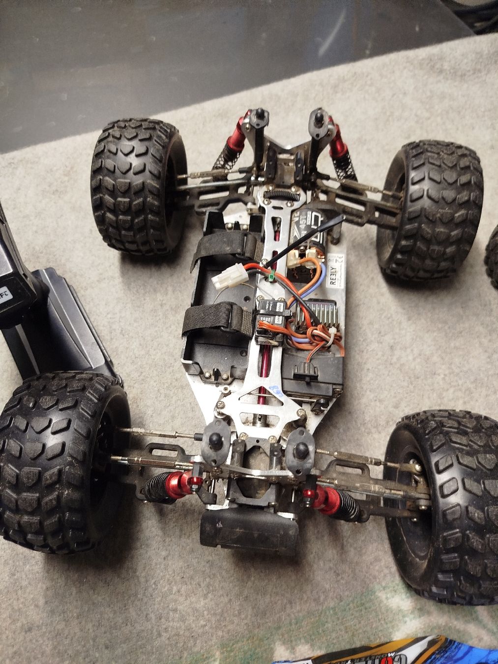 Reely Modellismo RC: Voitures RC 2x Reely Detonator – Usato da Flanthey venduto da berthgte 2