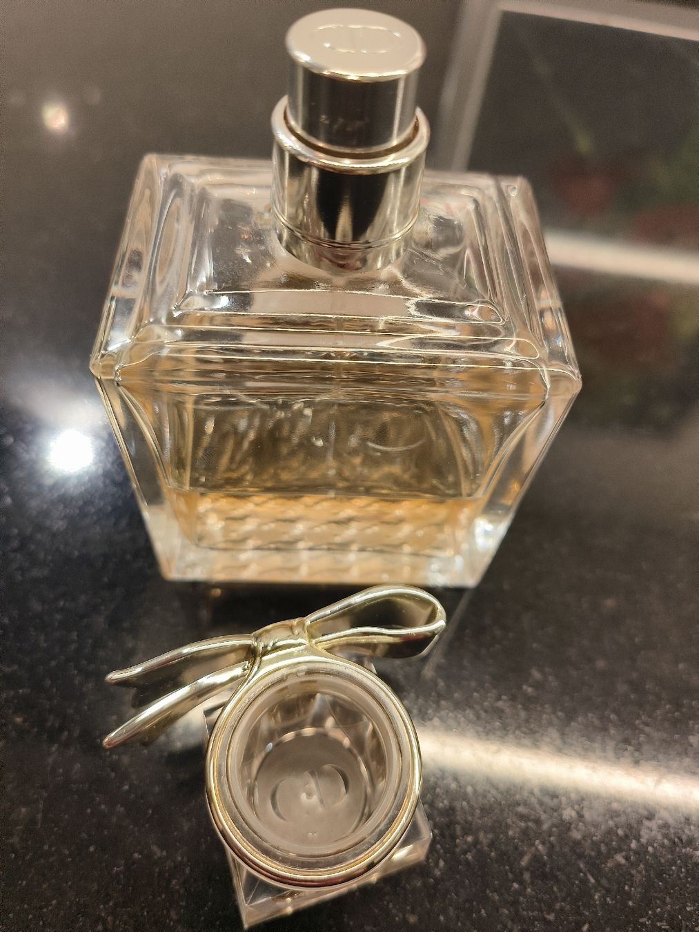 Dior Profumi & Eau de Toilette: Miss Dior EDT 100 ml – Usato da Carouge GE venduto da pro_8k9d 7