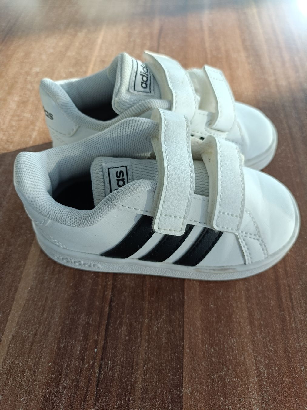 Adidas Scarpe per ragazzi: Adidas Sneaker Gr. 21 – Nuovo (secondo la descrizione) da Biberist venduto da Stylux01