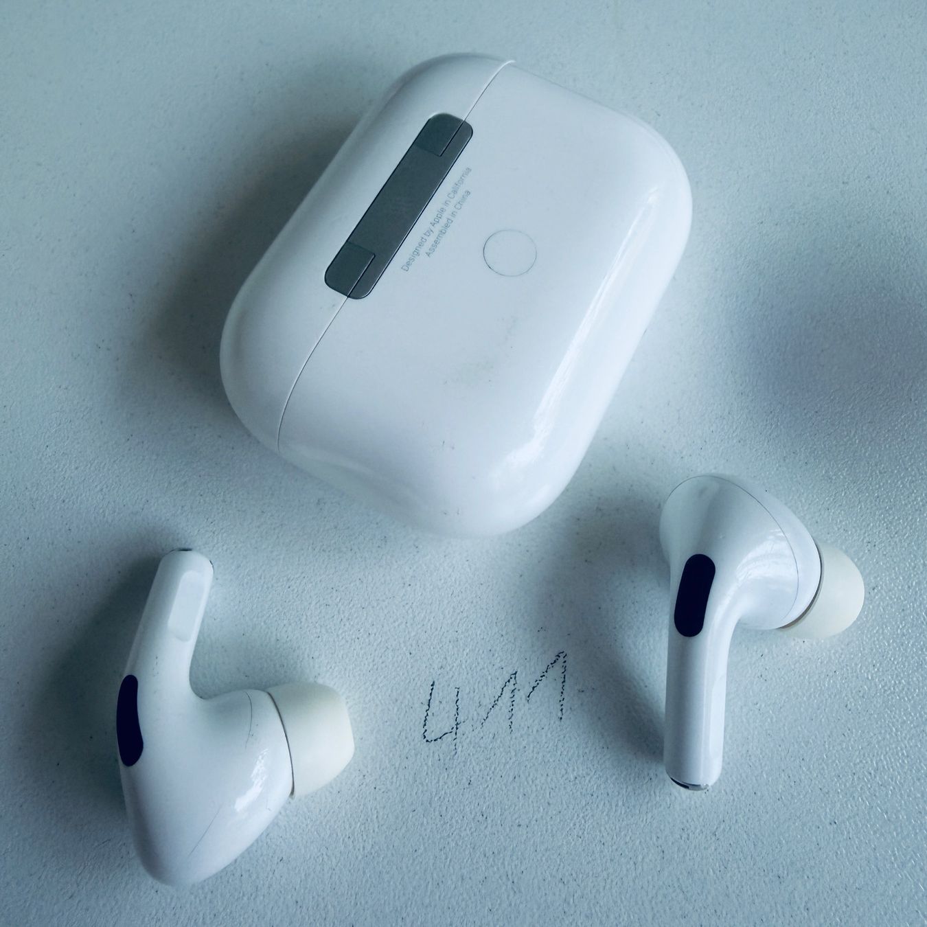Apple Cuffie: Original Apple AirPods Pro 1 Gen. mit Wireless Ladecase – Usato da Basel venduto da MY.AIRPODS.SHOP 2