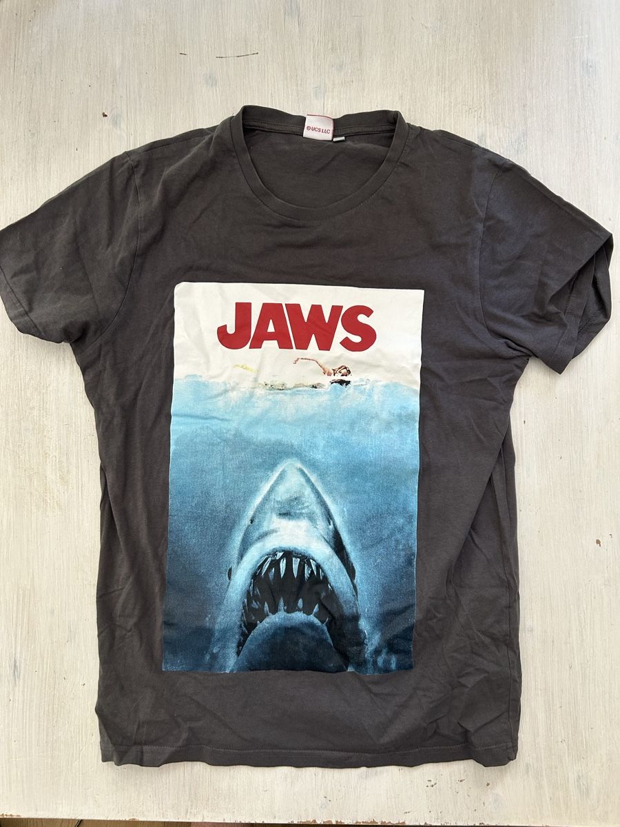 T-Shirts: Herren T-Shirt Jaws Gr. M – Gebraucht aus Riedholz von karinadam
