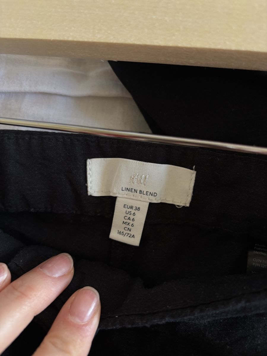 H&M Hosen: H&M Linen Blend Black Trousers, EU38 – Gebraucht aus Wallisellen von eli_v7dn 1