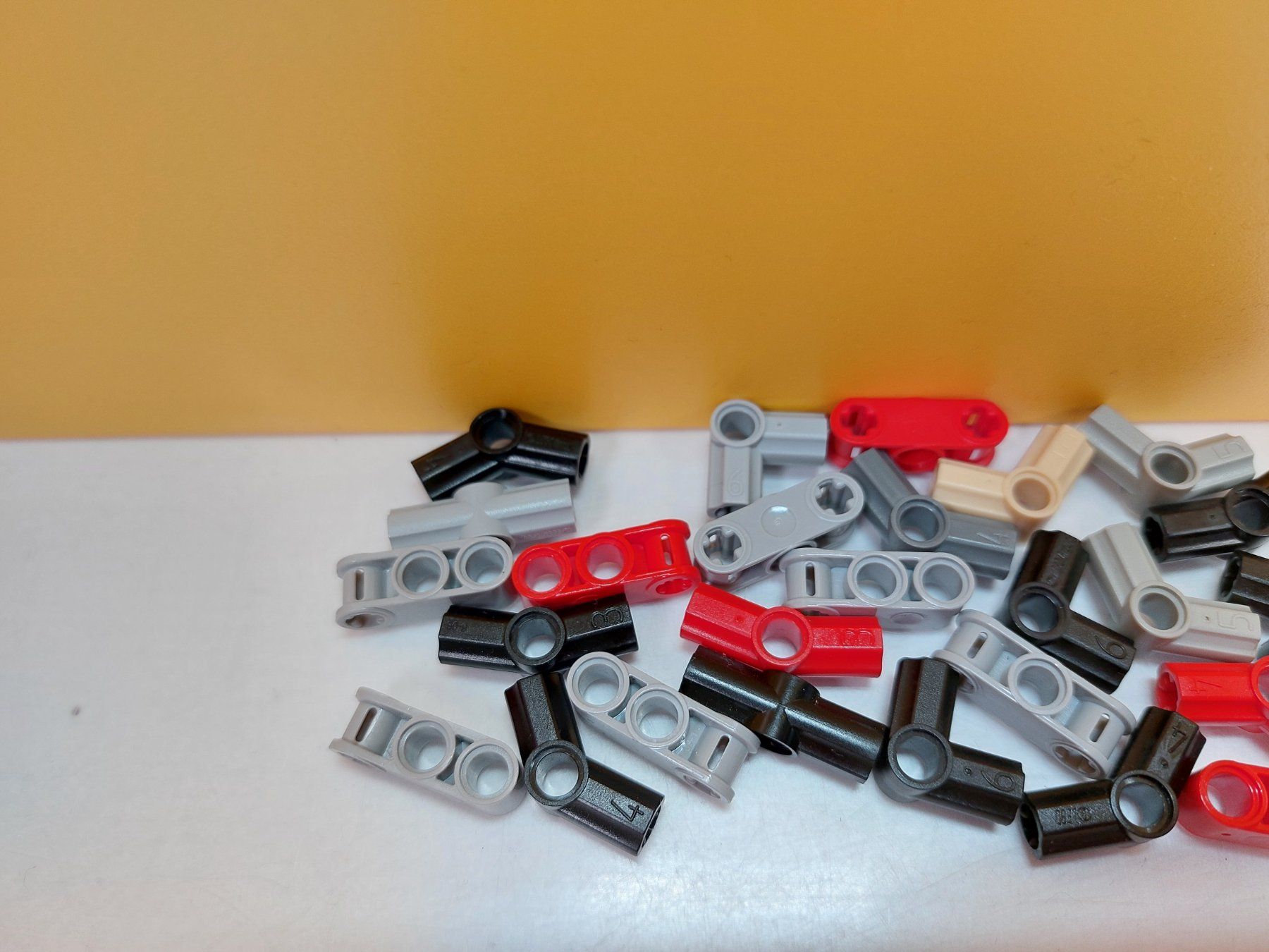 Lego Kit di costruzioni: LEGO Technic Ersatzteile - Winkel... – Usato da St.Gallen venduto da TinasBauundSpiel 1