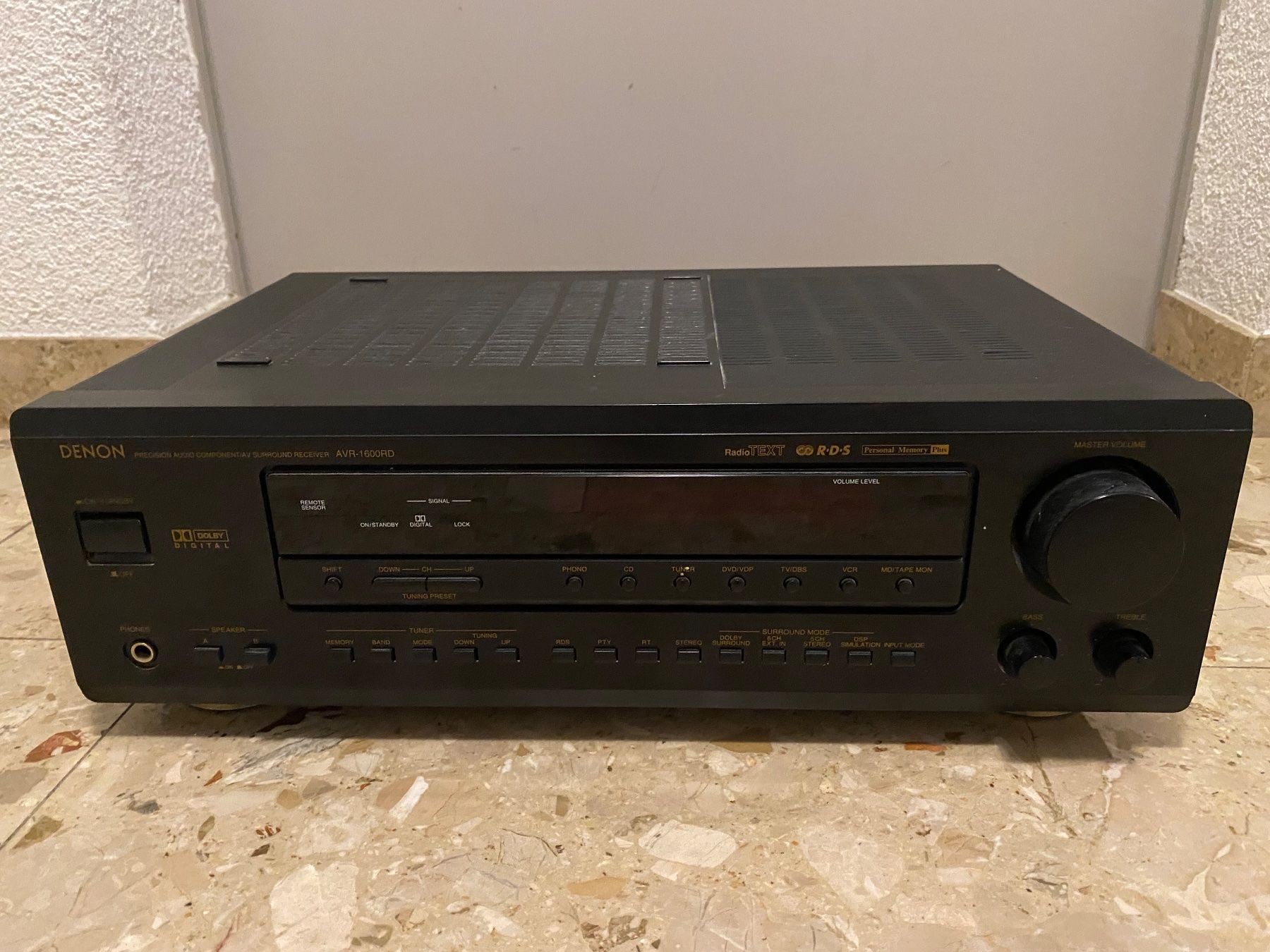 Denon Ricevitori: Denon AVR-1600 RD – Usato da Oberriet SG venduto da shanis