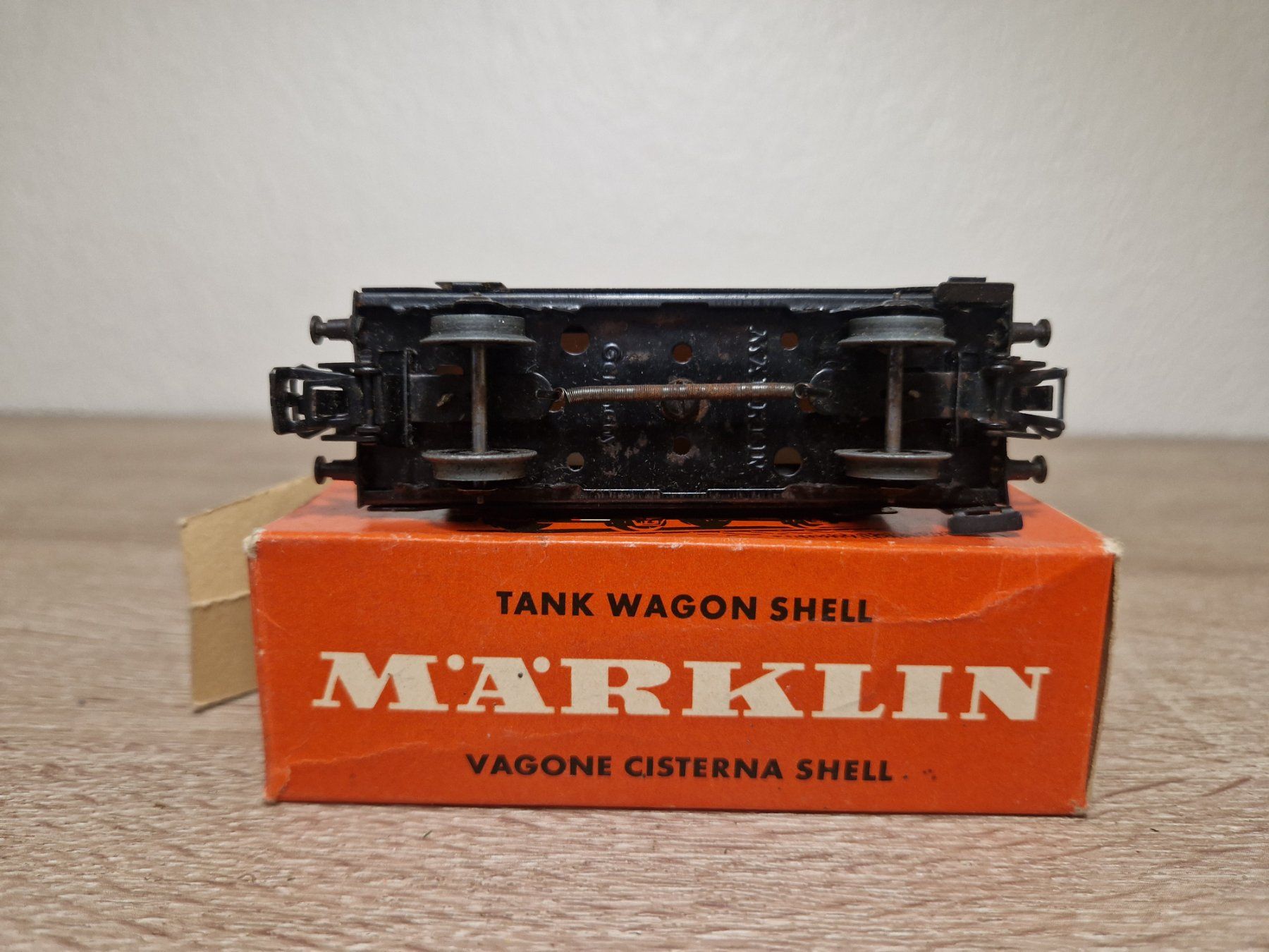 Märklin Modelleisenbahnen: Märklin 4502 Kesselwagen Shell H0 – Gebraucht aus St-Aubin-Sauges von tantome 2
