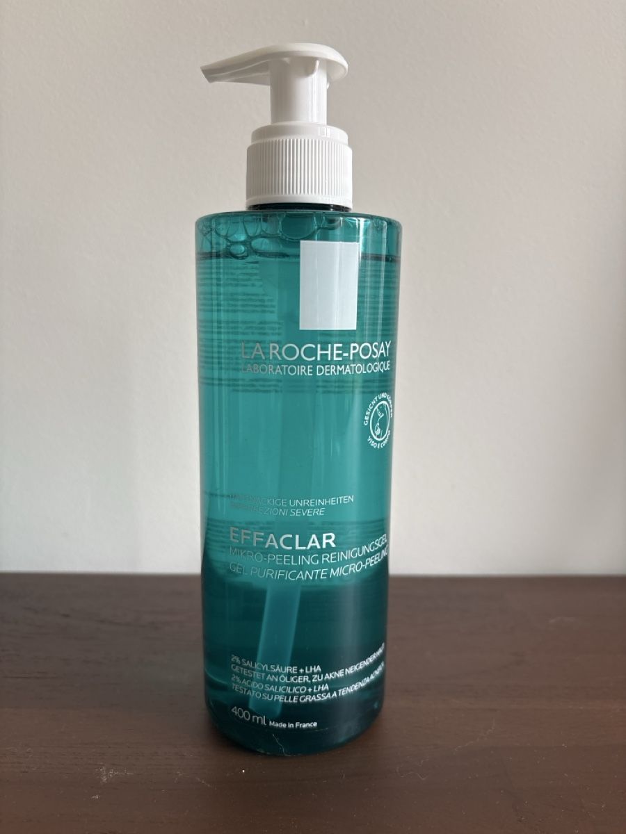 La Roche Posay Cura del viso: La Roche-Posay Effaclar Micro-Peeling Cleansing Gel 400ml  – Usato da Zürich venduto da cha_jz8q