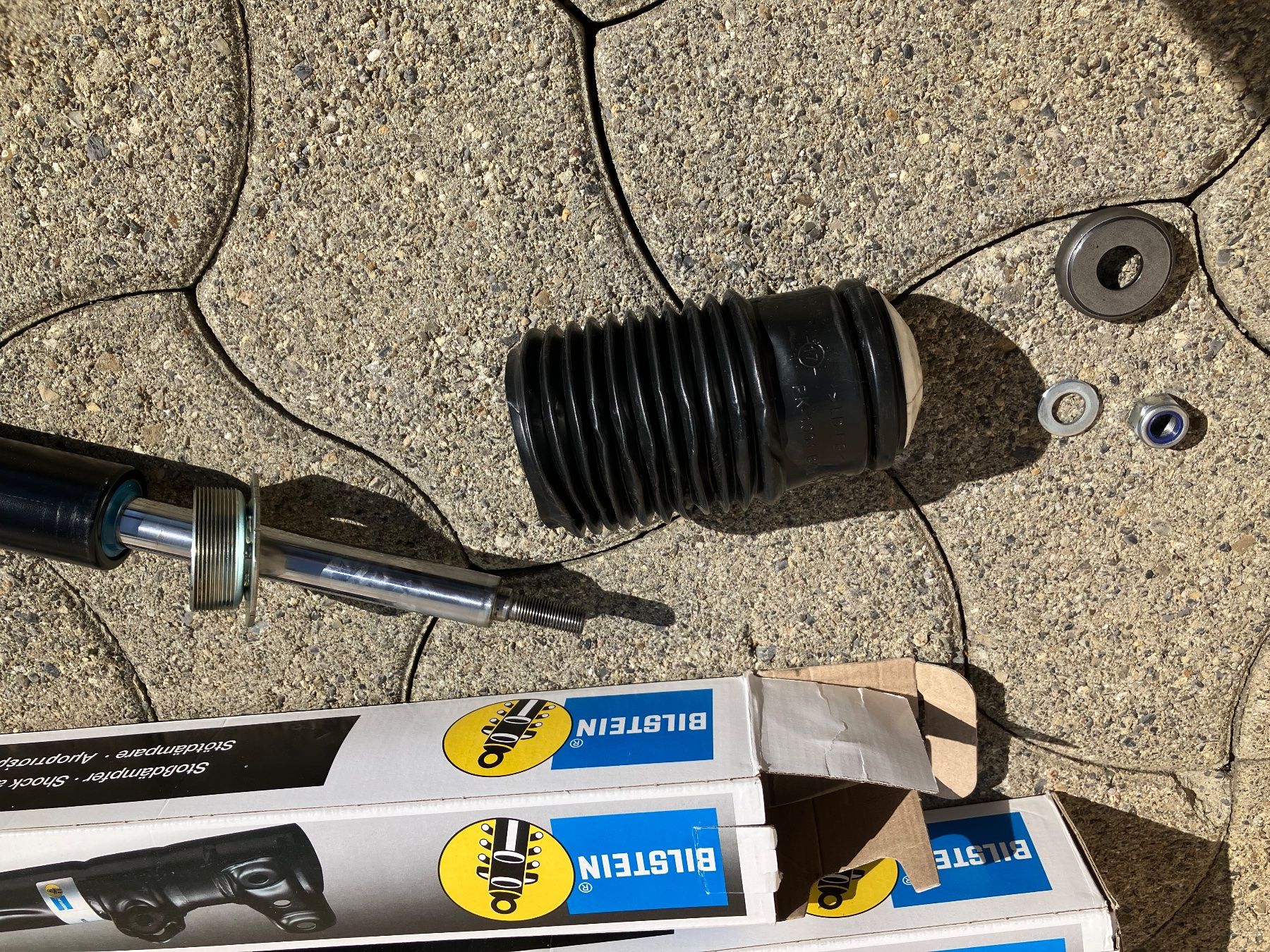 Opel Tutti pezzi di ricambio auto: Bilstein B4 Opel Kadett Astra – Nuovo (secondo la descrizione) da Porrentruy venduto da Srocco 1