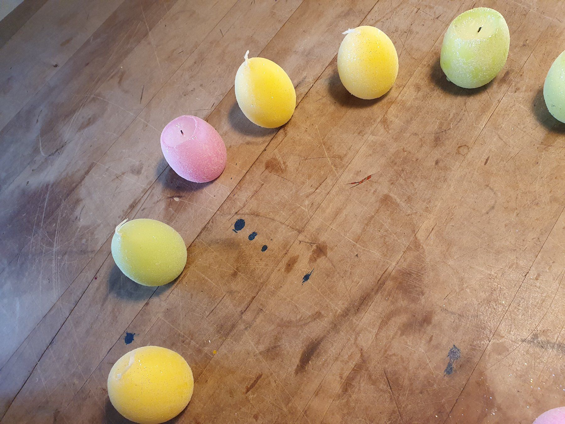 Alle Dekorationen: Ostereierkorb mit Eierkerzen – Gebraucht aus Zürich von loosebone 5