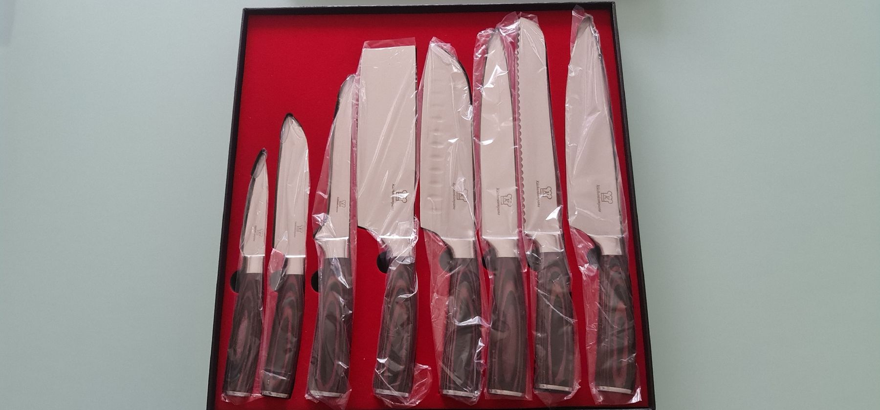 Coltelli da cucina: Küchenkompane Messerset, 8-teilig, Ne, Holzgriff – Nuovo e nell'imballaggio originale da Ostermundigen venduto da zyswal 1