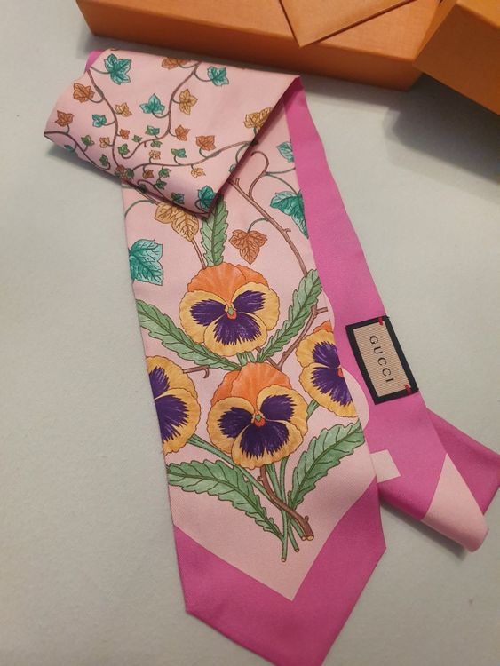 Fiocco in seta con stampa floreale GUCCI Kaufen auf Ricardo