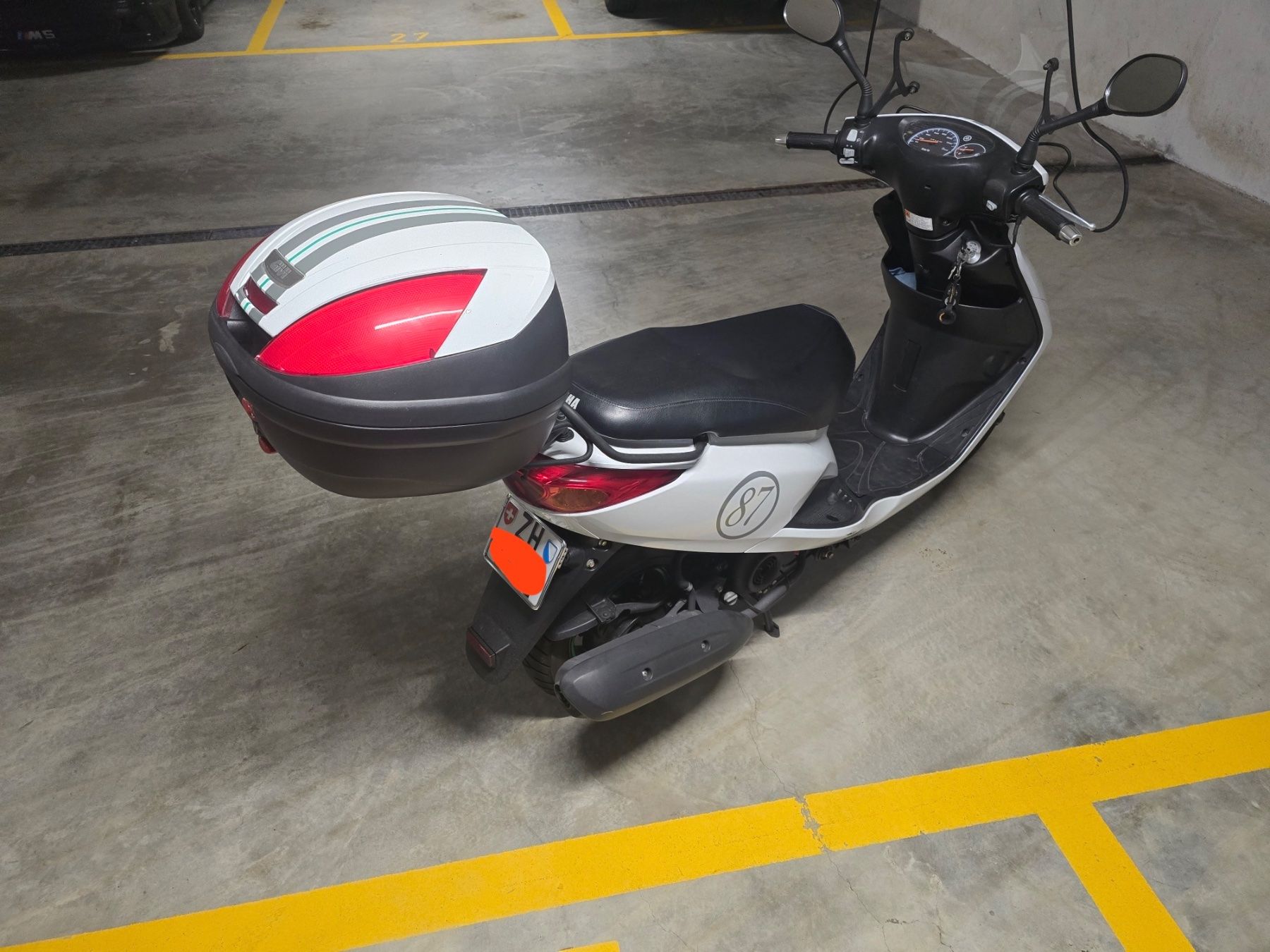Yamaha Scooter: Yamaha XC 125  Vity  weiss *** – Usato da Zürich venduto da Fifa 3