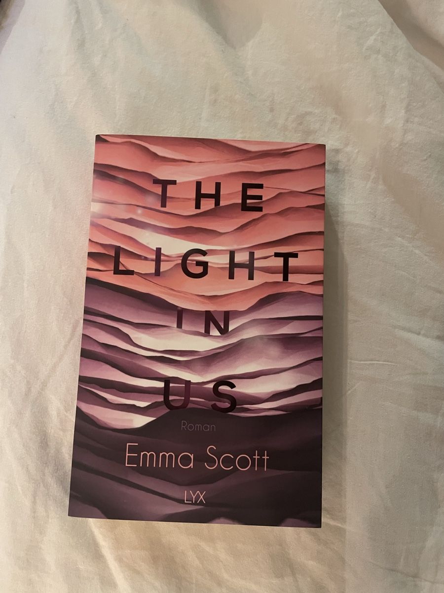 Libri: The Light in us - Emma Scott – Usato da Adetswil venduto da Mschnuffi
