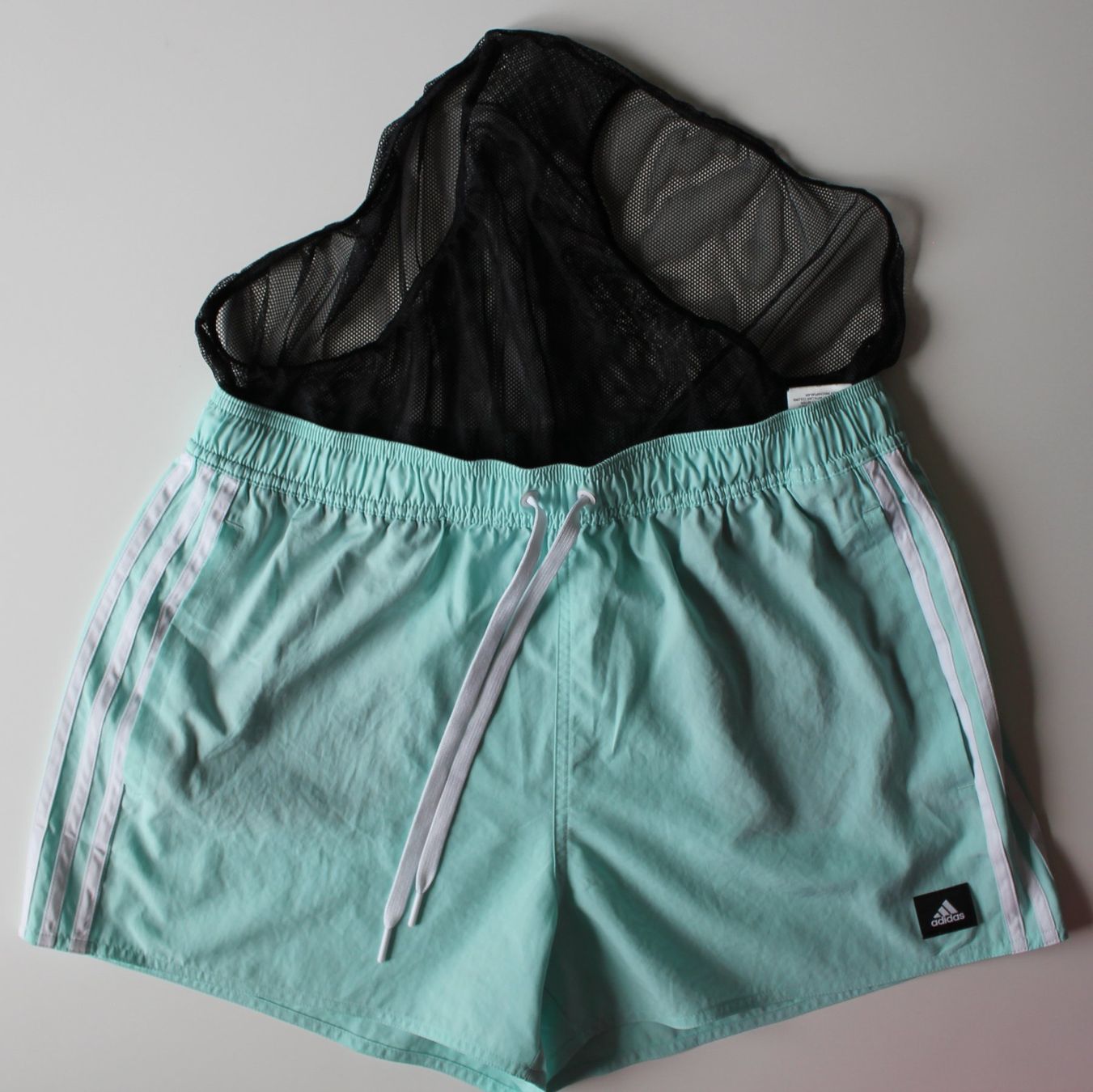 Adidas Hosen: Short Adidas verte t. L – Gebraucht aus Peseux von Gilloss 2