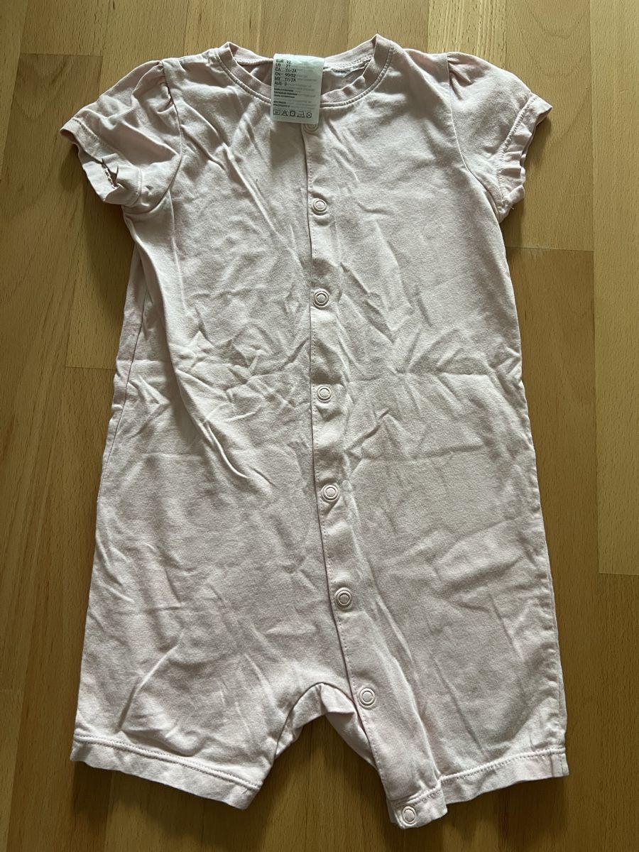 H&M Tute: Jumpsuit / Romper H&M Grösse 92 – Usato da Ebikon venduto da KarinM02