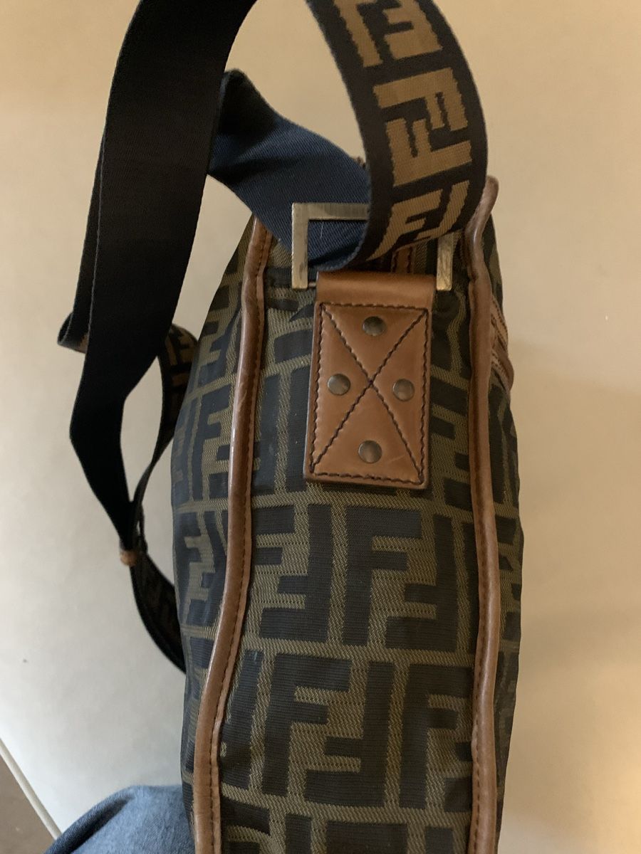 Fendi Taschen für Damen: Fendi Umhängetasche – Gebraucht aus Bergdietikon von zor_856j 2