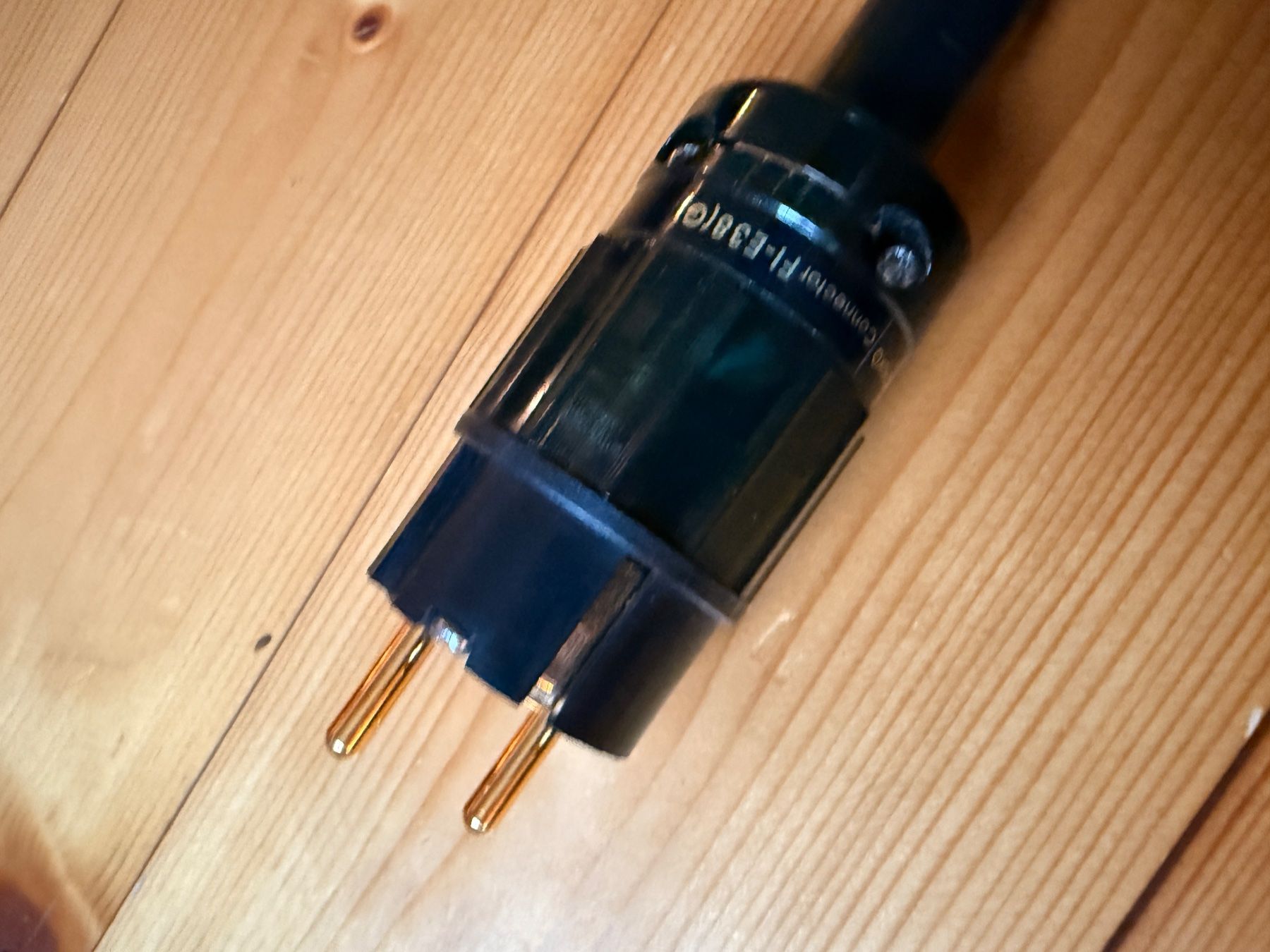 Furutech Cavi: Furutech Alpha FP-S032N - C19 - Netzkabel – Usato da Wilchingen venduto da Pear20x 2