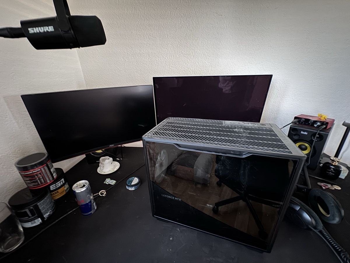 PC: Erazer Gaming PC mit GeForce RTX uvm. – Usato da Rothrist venduto da tit_8nb6 2