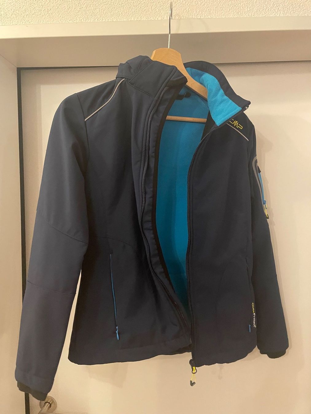CMP Giacche: Softshell Jacke CMP Blau Grösse 36 / XS – Usato da Wetzikon ZH venduto da Filopf
