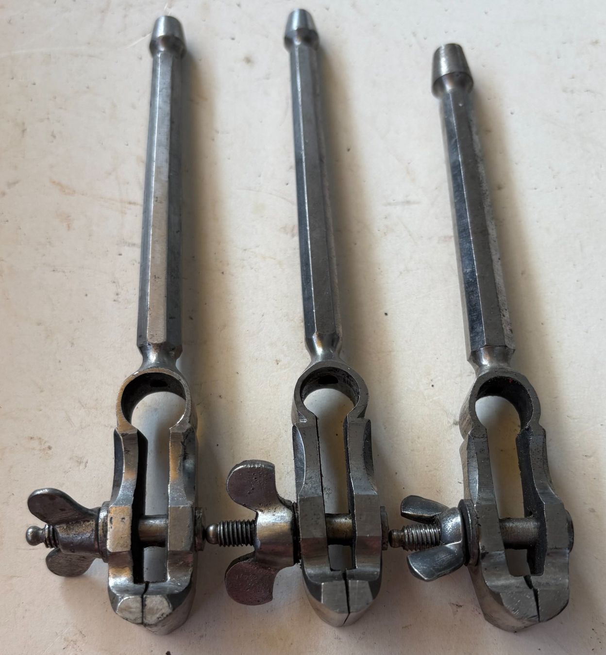 Tous les outils: VINTAGE HANDFEILKOLBEN – D'occasion à Ostermundigen par wini63