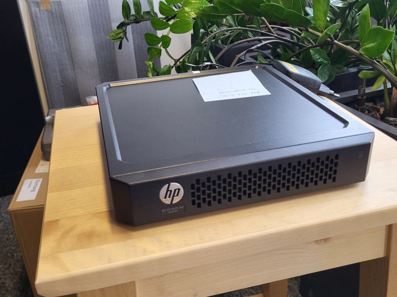 Hewlett Packard Hub & Switch: HP PS1810-8G Switch – Usato da Rümlang venduto da Greenliff