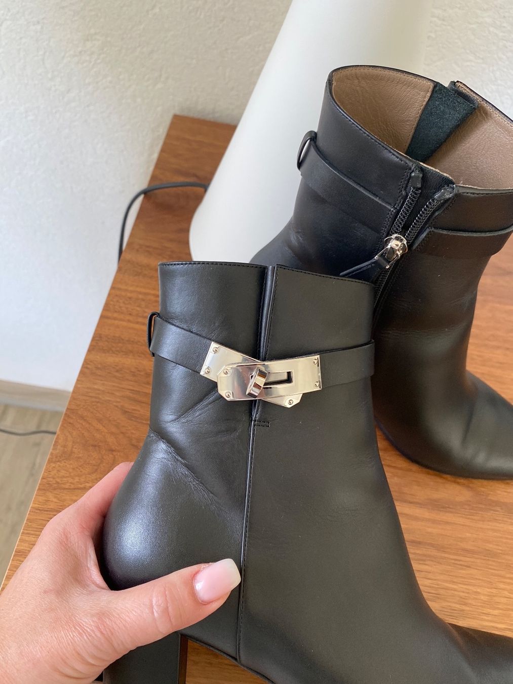 Chaussures femmes: Hermès bottines – D'occasion à Troinex par Lilyrose01 2