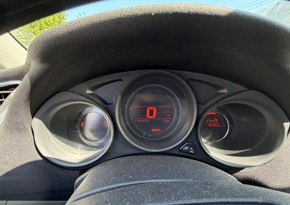 Citroën Autos: Citroën C4 1.2, 110 PS – Gebraucht aus Ennenda von customtechnics 7