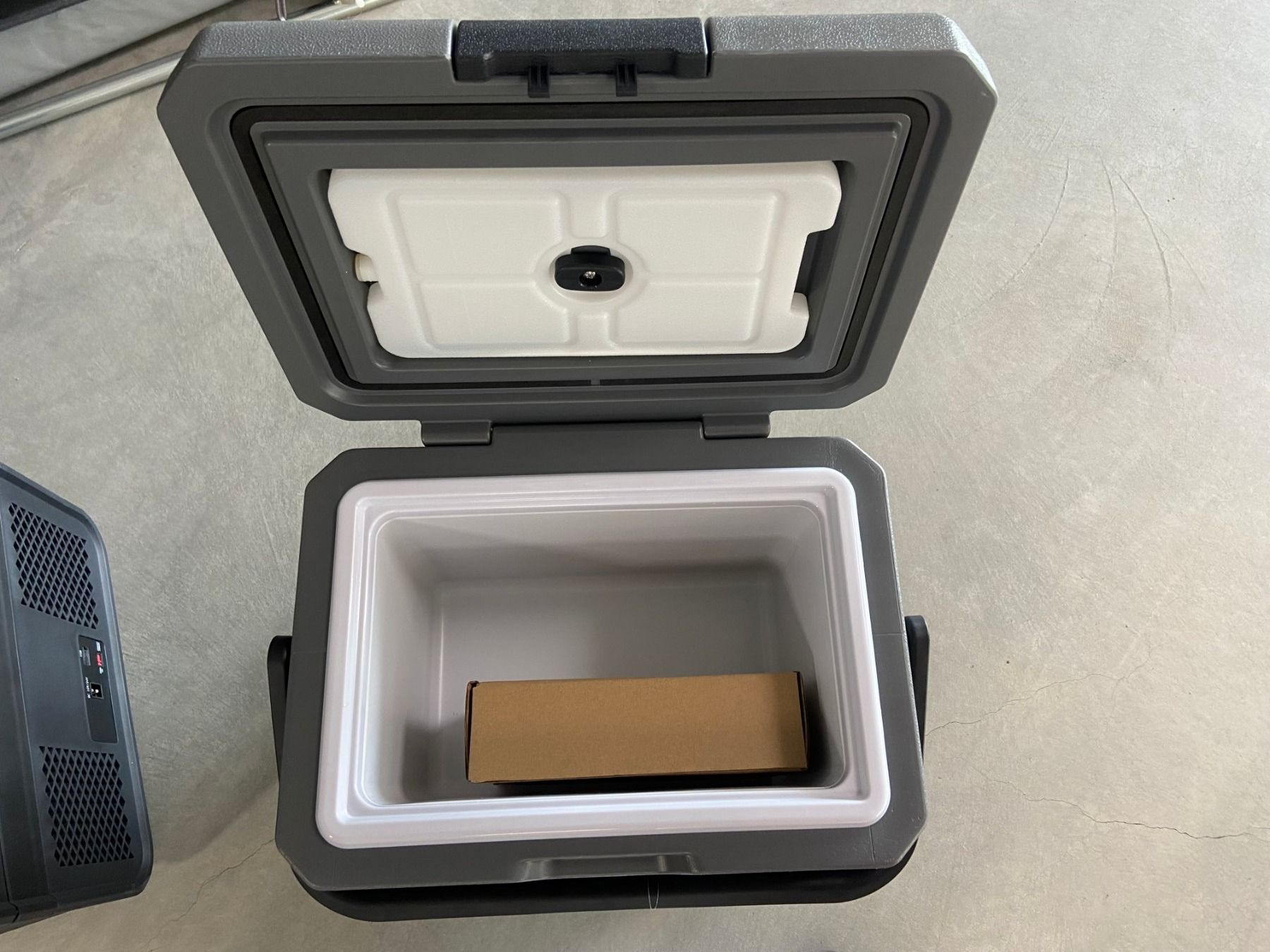 Kühlschränke & Kühlen: Carbest FreeCooler 13L Kompressor-Kühlbox – Neu und originalverpackt aus Emmen von CZ6032 1