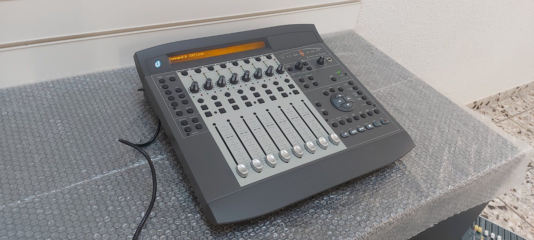 Digidesign Console di mixaggio: Digidesign Command 8 Audio Mixing inkl.netzteil, – Usato da Glattbrugg venduto da Swissmusik