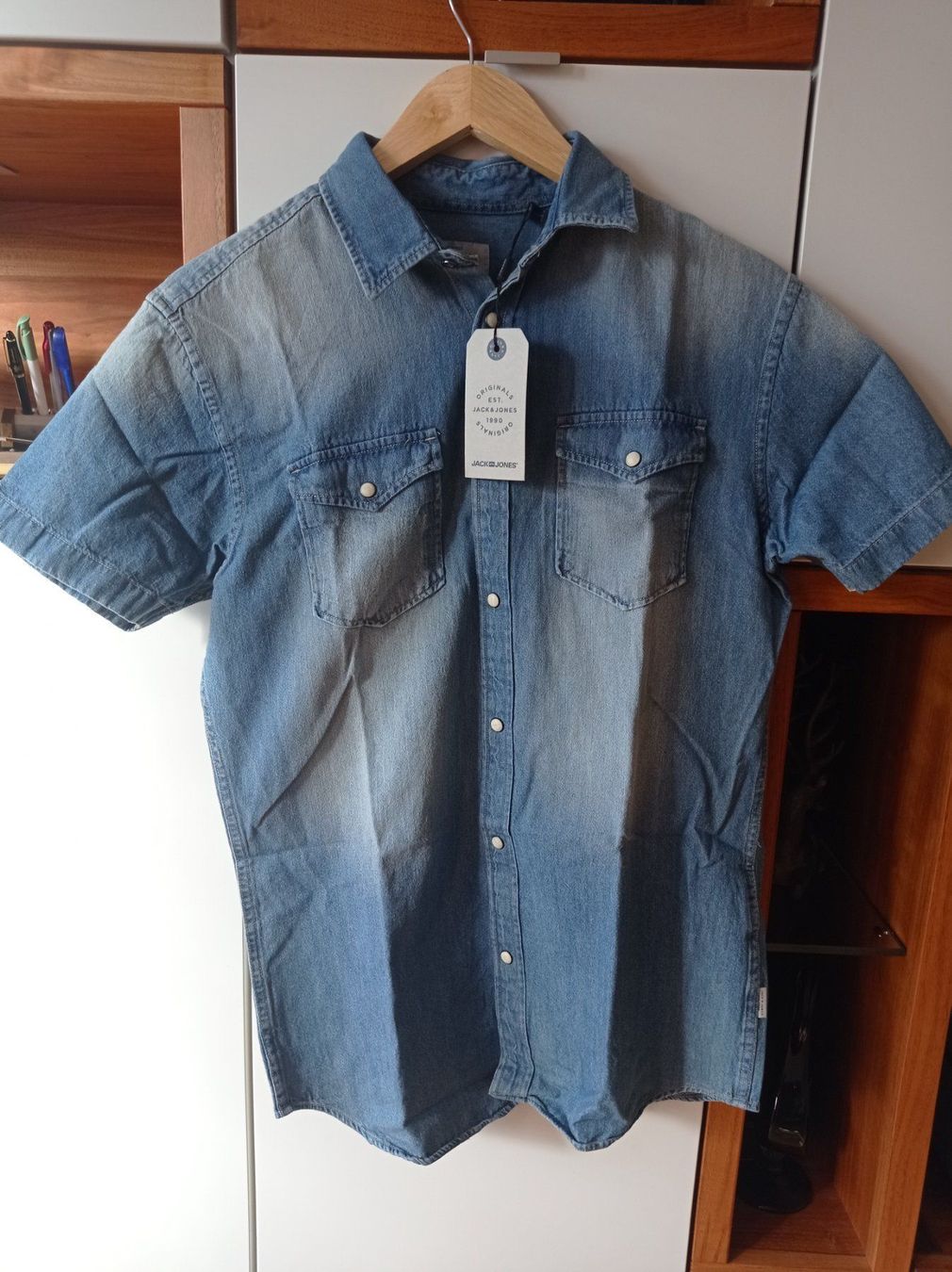 Camicie, T-shirt & Polo: Ganz neue Hemd von Jack & Jones Gr. M – Nuovo e nell'imballaggio originale da Schaffhausen venduto da Jaggi