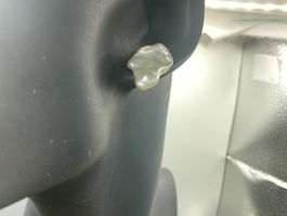 Ohrstecker mit grosser Keshiperlen und Sterlingsilberstift