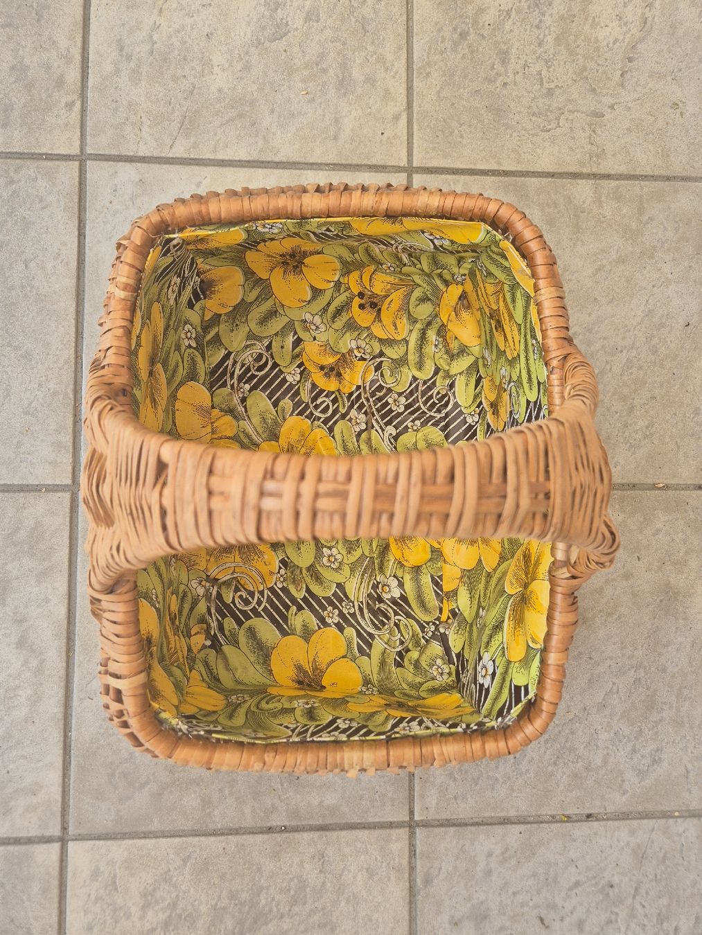 Sonstiges für Haushalt & Wohnen: Rattankorb mit Blumenmuster gebraucht – Gebraucht aus Winterthur von akoblet 1