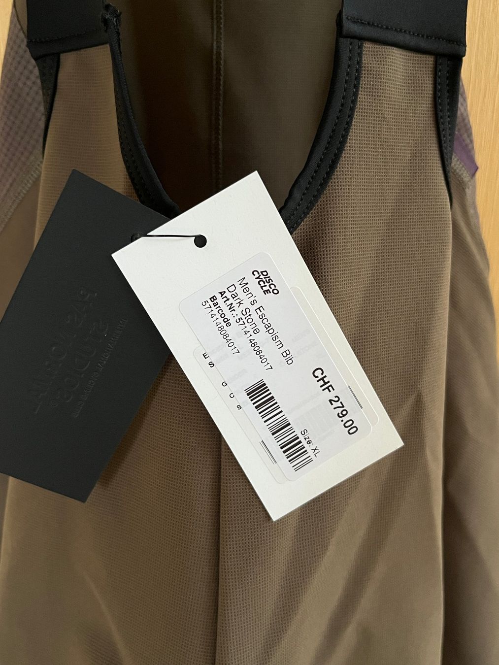 Pas Normal Studios Pantaloni: % Pas Normal Studios Men's Escapism Bibs - Dark Stone  XL – Nuovo e nell'imballaggio originale da Bern venduto da Disco_Cycle 2
