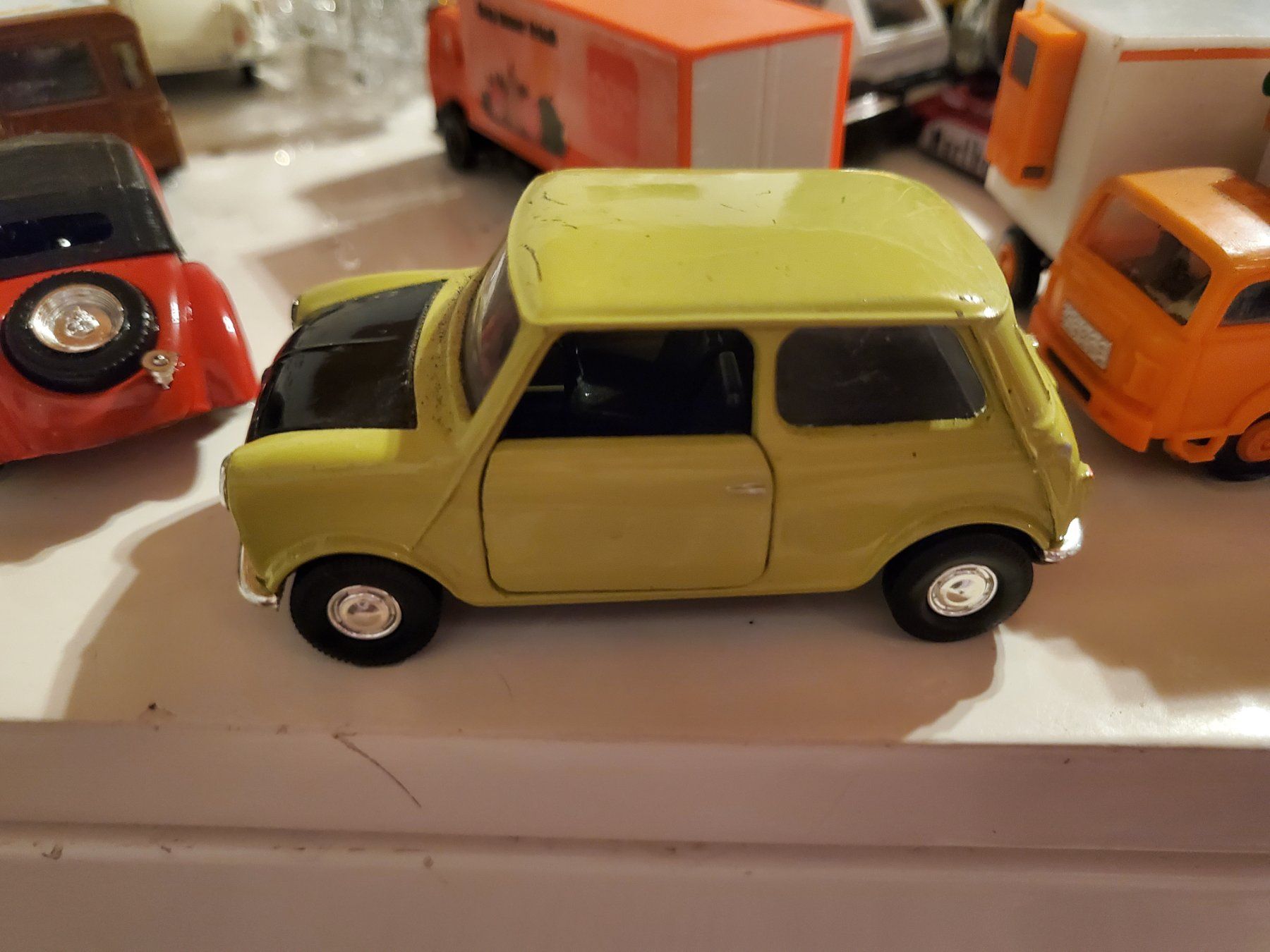Corgi Toys Modellini d'auto: Mini von Mr. Bean Corgi Toys – Usato da Balsthal venduto da redcarpet 8