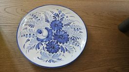 Grande piatto decorativo fiorato in ceramica italiana